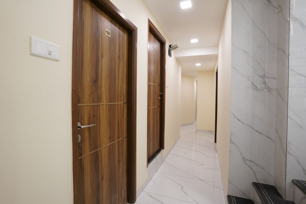 Hotel King Residency
