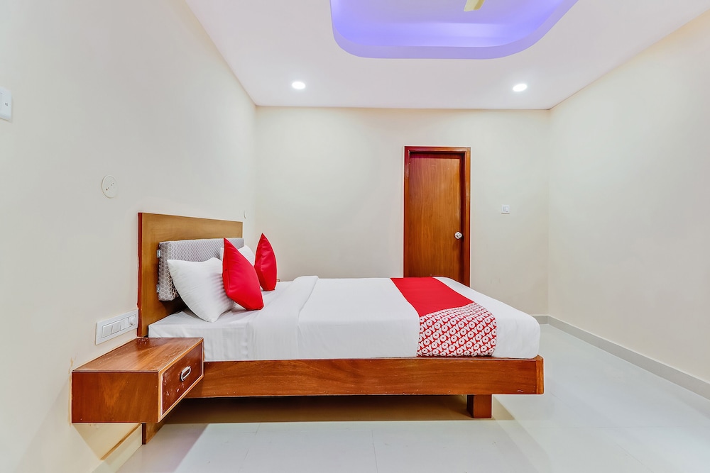 Capital O 49646 Hotel Champion Paradise
