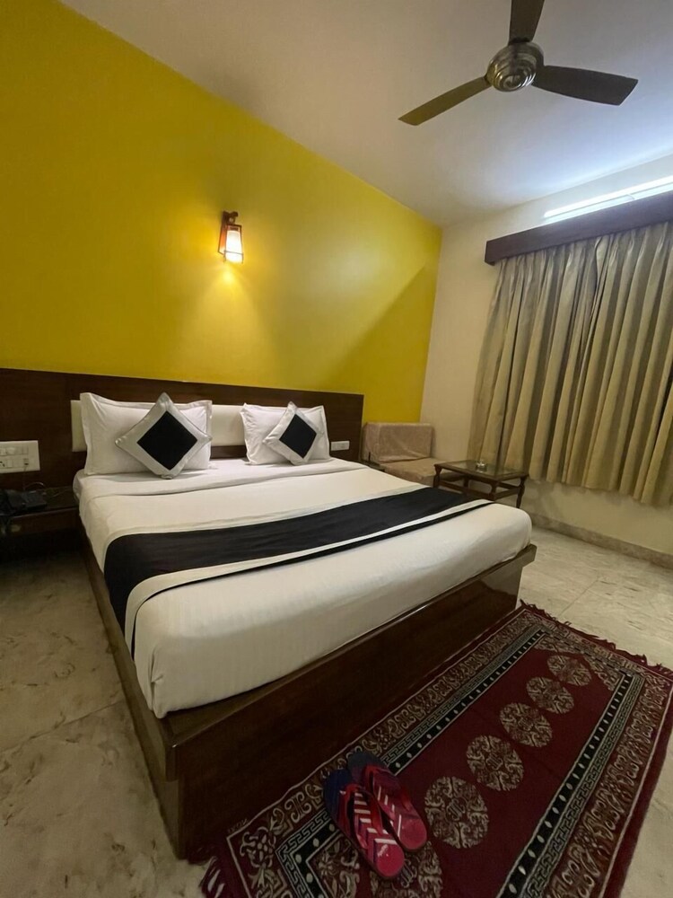 FabHotel Swaruchi Inn Rohini