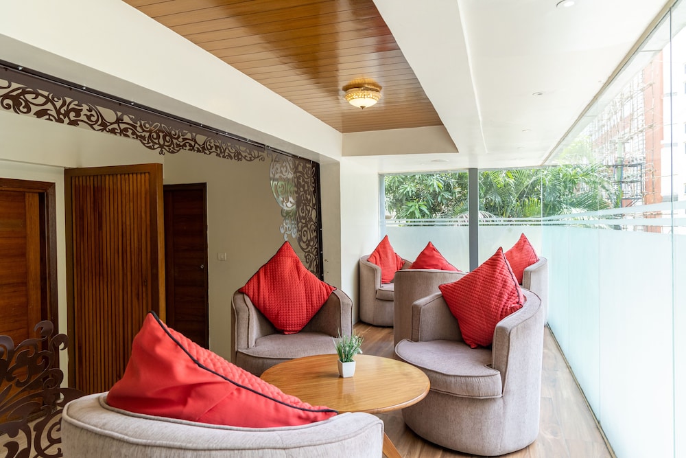 Tetrad Hotel - International Airport Road Hebbal