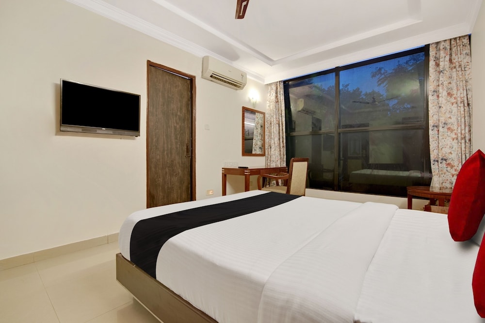 Capital O 11148 Amethyst Business Hotel
